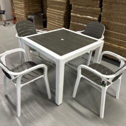 Terassikalustesetti