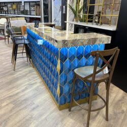 Baaritiski Safiiri mittatilaus