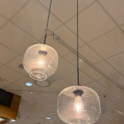 Käytetty pallomainen valaisin
